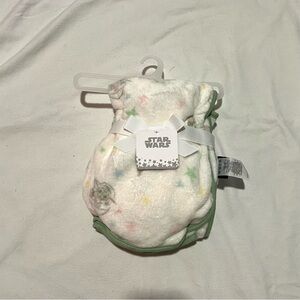 NEW NWT Star Wars White Baby Yoda Fleece Baby Blanket Soft Gift Present